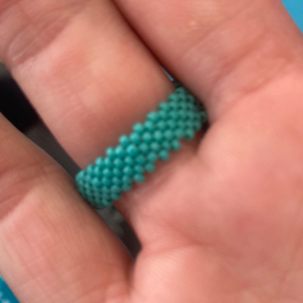 Gorgeous hand beaded ring from bali size 6 - Picture 2 of 2